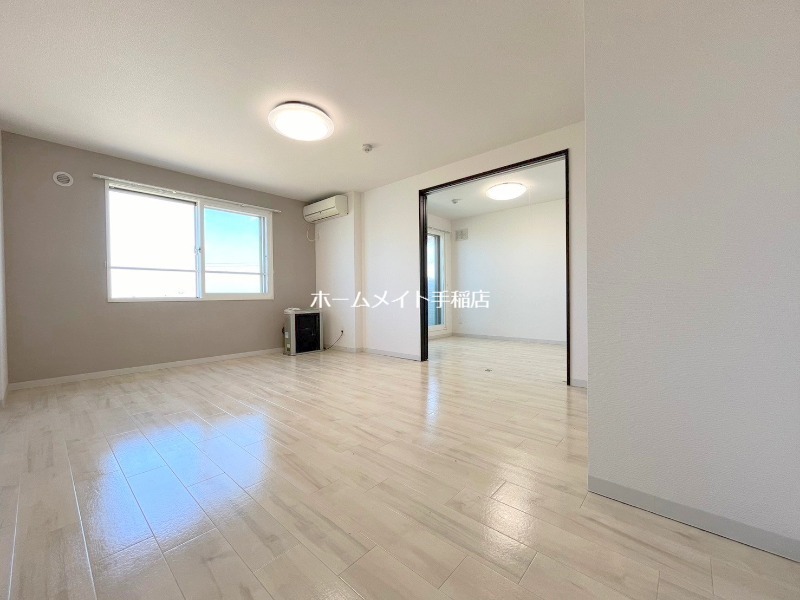 居室・リビング　明るいリビング♪