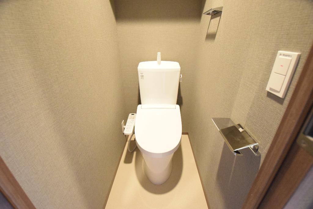 トイレ　シャワー付トイレ