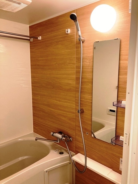 バス・シャワールーム　※写真は同タイプ住戸です。