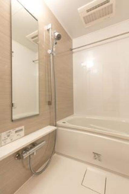 バス・シャワールーム　※写真は同タイプ住戸です。