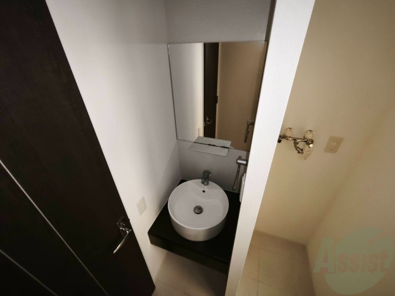 洗面設備　こちらに洗面台があります。朝の洗顔はこちらで。