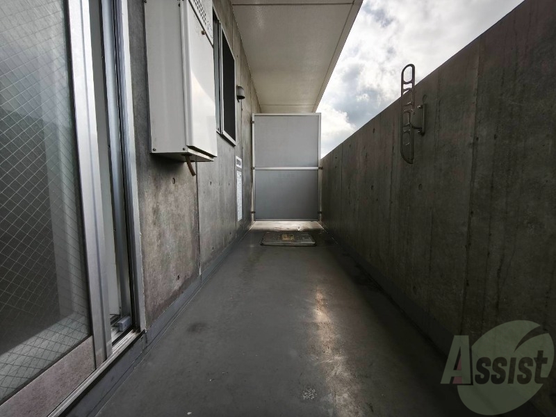 バルコニー　バルコニーです。洗濯物を干したり一息ついたりできますね！