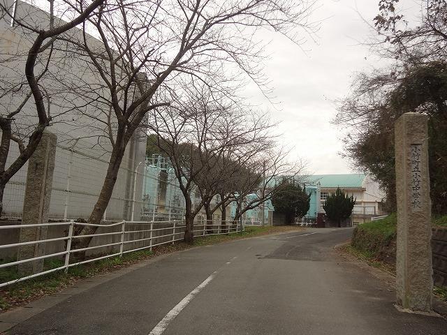 中学校　小竹町立小竹中学校（中学校）まで3100m