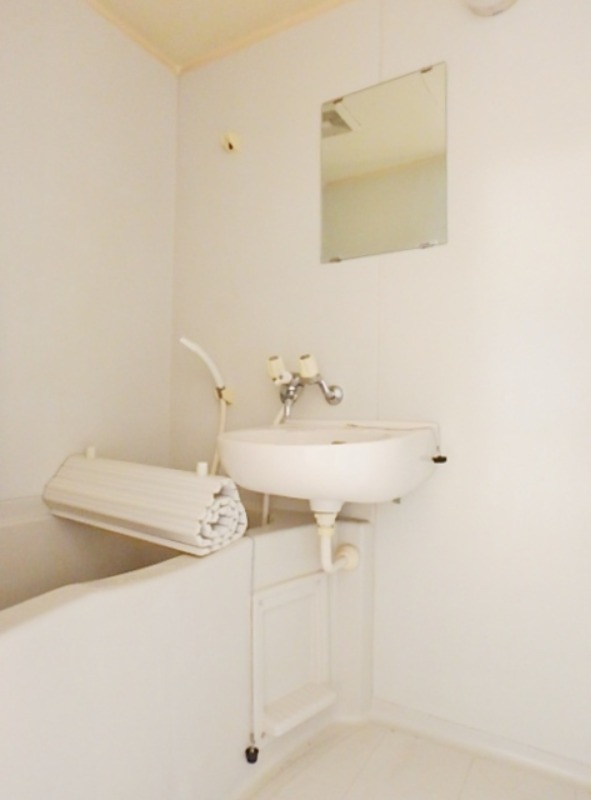 バス・シャワールーム　図面と現状に相違がある場合には現状を優先