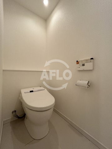 トイレ　ザ・タワー大阪レジデンス　トイレ