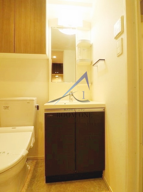 洗面設備　独立洗面台です。