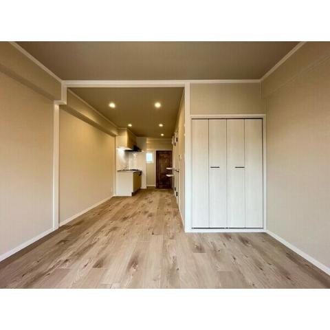 居室・リビング　室内