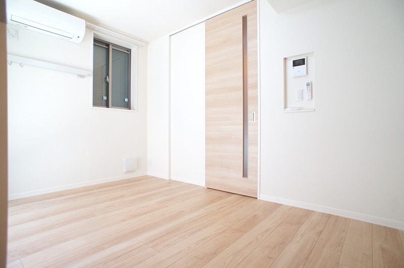 その他部屋・スペース　角部屋！２面採光！エアコン付き！