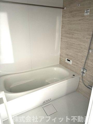 バス・シャワールーム　追い焚き機能付き