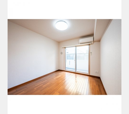 居室・リビング　メールボックス完備。