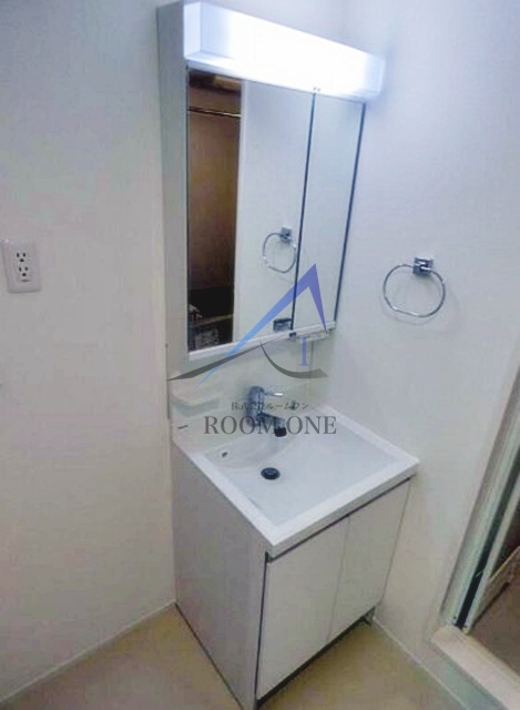 洗面設備　洗面台です。