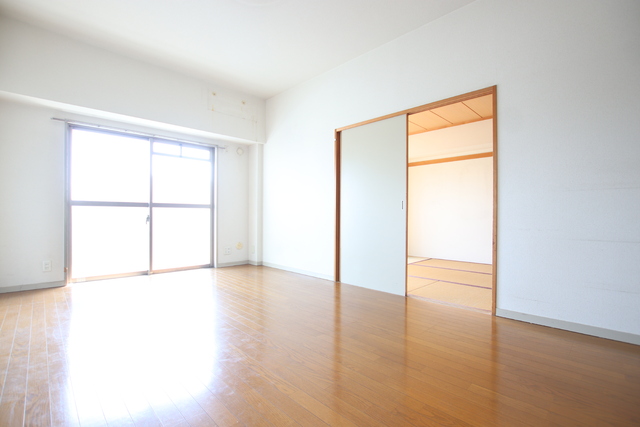 居室・リビング　★クリーニング前のお写真です★