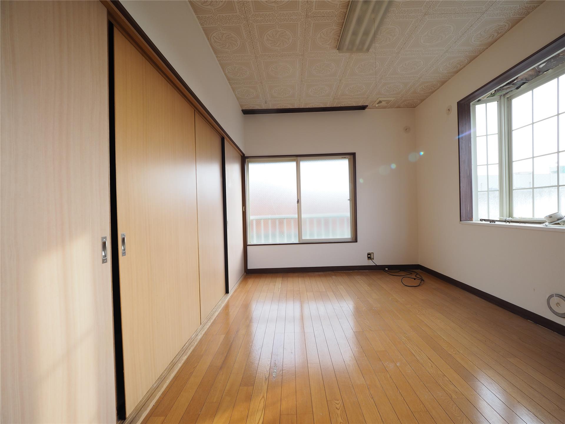 居室・リビング　フローリングあり