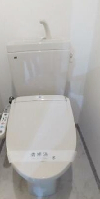 トイレ　同仕様参考写真