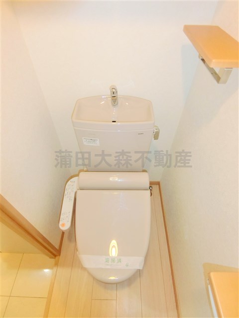 トイレ　温水暖房便座付きのトイレ