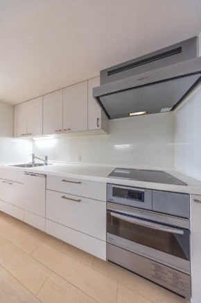 キッチン　※別部屋参考写真