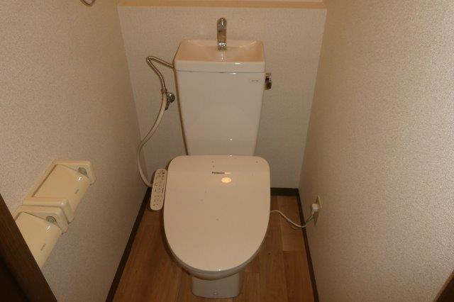 トイレ　ウォシュレット