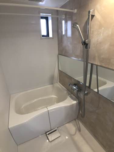 バス・シャワールーム