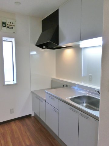 キッチン　※別号室の参考写真です(現況優先・仕様違いの場合あり)