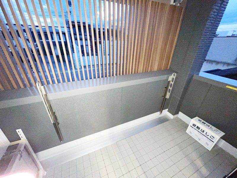 バルコニー　バルコニー