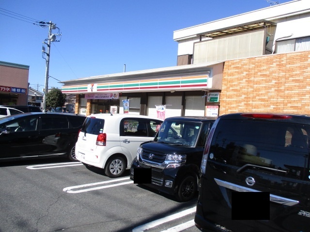 コンビニ　セブンイレブン草加花栗北店（コンビニ）まで411m