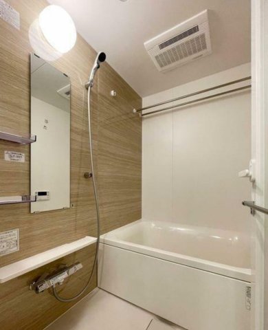 バス・シャワールーム　風呂