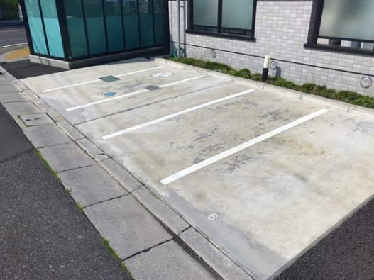 駐車場　駐車場