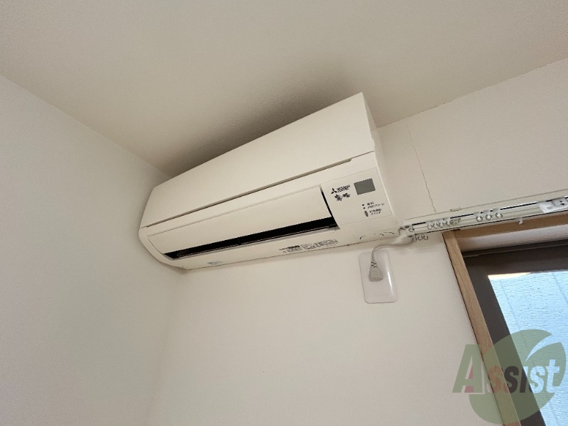 その他設備　お部屋にはあらかじめエアコンがついてます。夏も冬も安心です。