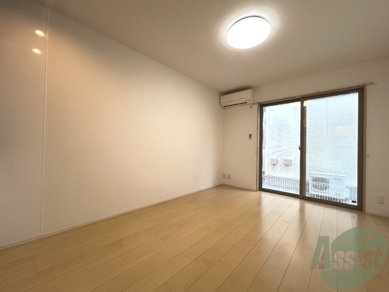 居室・リビング　こちら生活のメインとなります洋室部分になります。