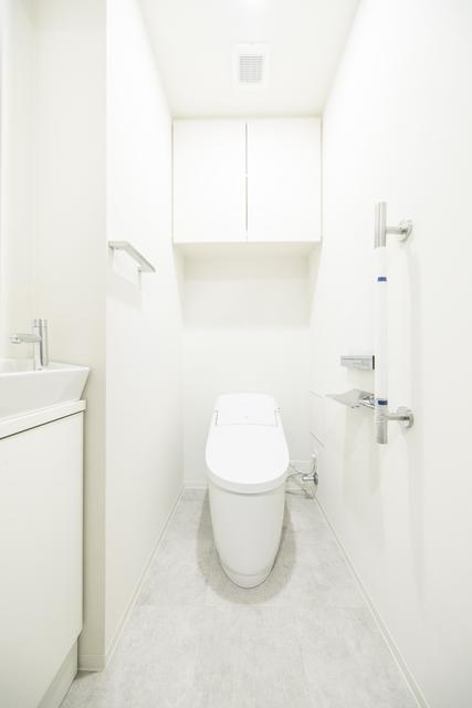 トイレ　※写真は同タイプ住戸です。