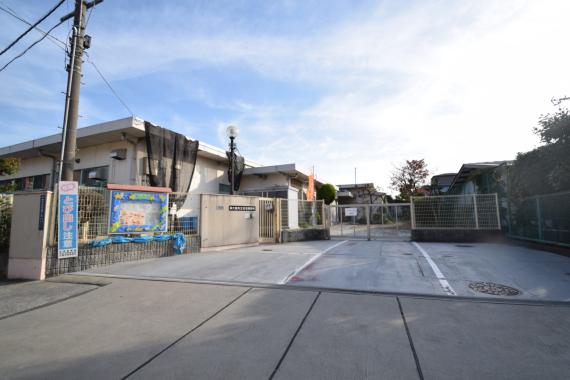 幼稚園・保育園　石切保育所（幼稚園・保育園）まで745m