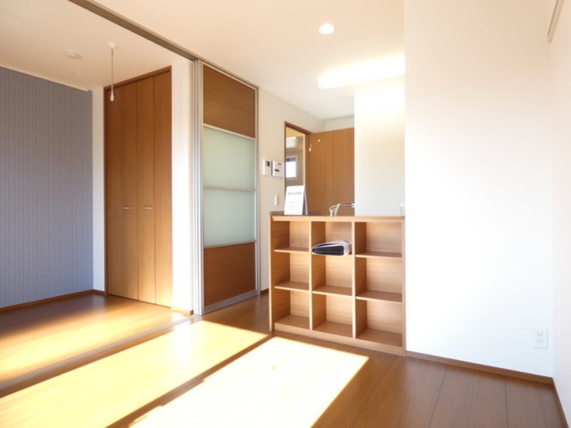 居室・リビング　図面と現状に相違がある場合には現状を優先