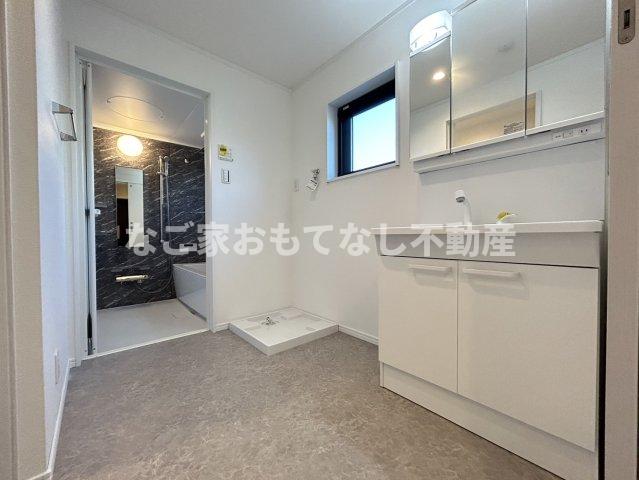 洗面設備　※写真は別号室