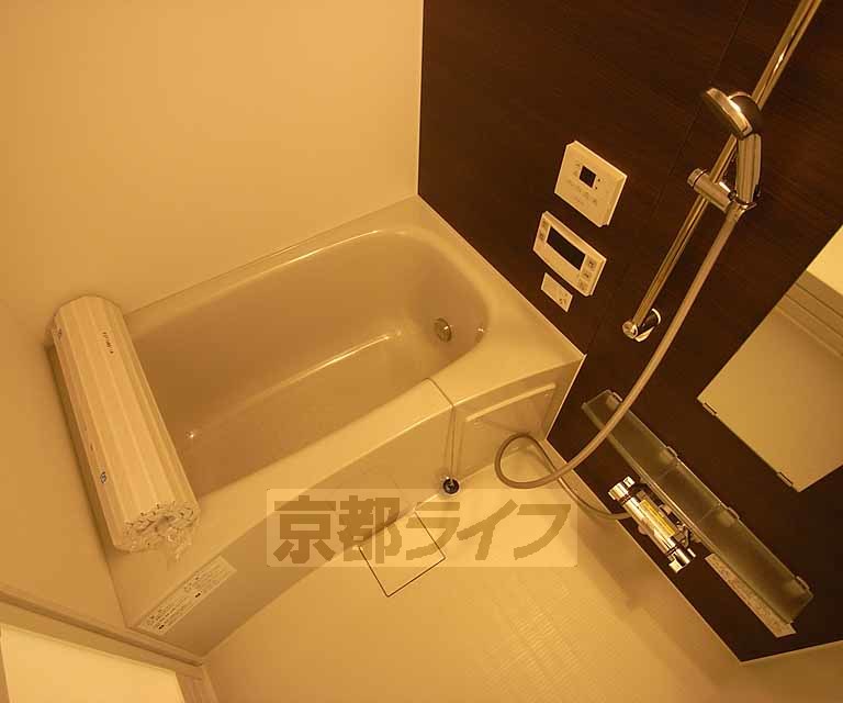 バス・シャワールーム　広いお風呂です。