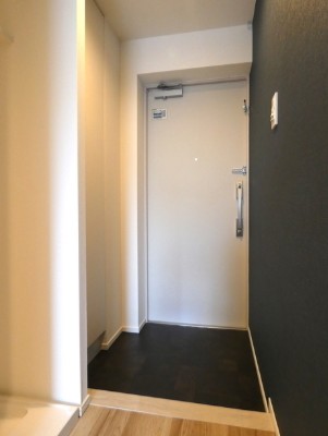 玄関　別部屋参考写真となります