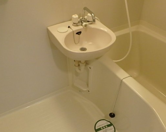 バス・シャワールーム　別部屋の画像を使用しております。