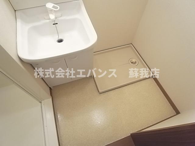 洗面設備　ゆったりとスペースのある洗面所・脱衣所