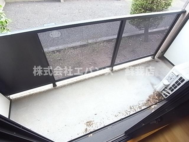 バルコニー　外からの目が気にならないバルコニーで洗濯物が干せます