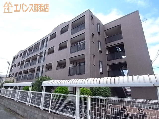 建物外観　落ち着いた雰囲気の外観です