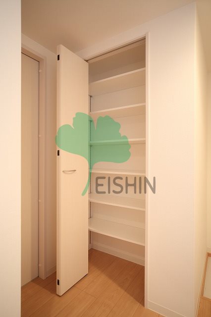 玄関　下駄箱もしっかりついてます！