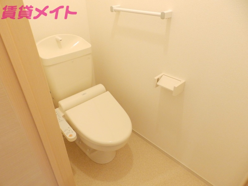 トイレ　反転タイプ参考写真