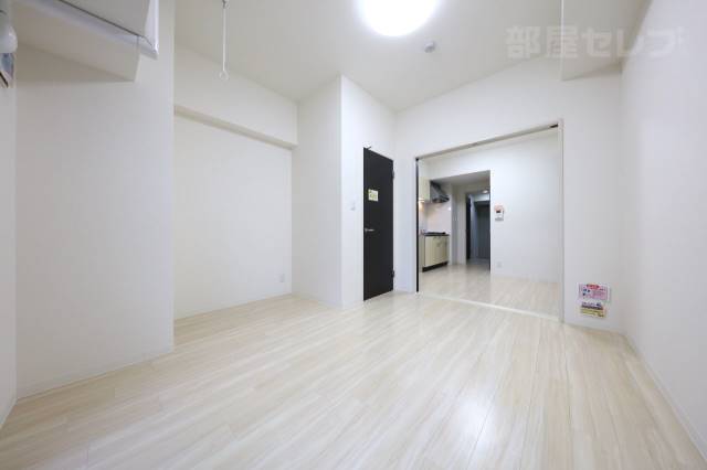 居室・リビング　明るいお部屋です