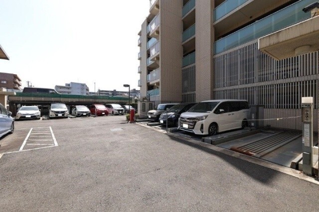 エントランス　分譲タイプです