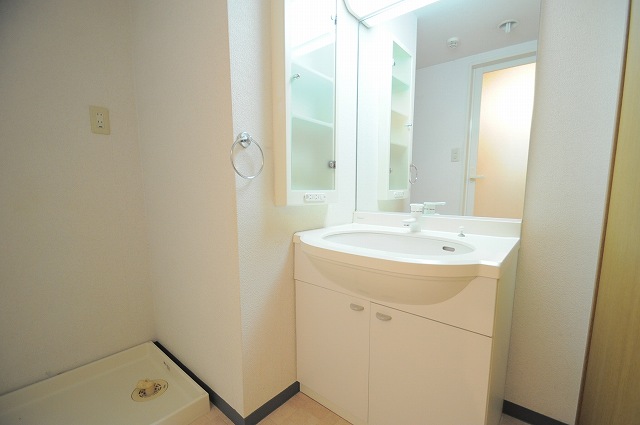 洗面設備　※別部屋参考写真
