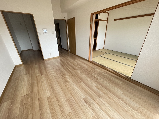 居室・リビング　※別部屋参考写真