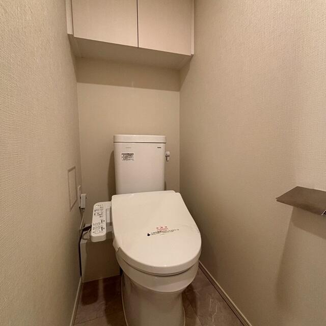 トイレ　※写真は同タイプ住戸です。