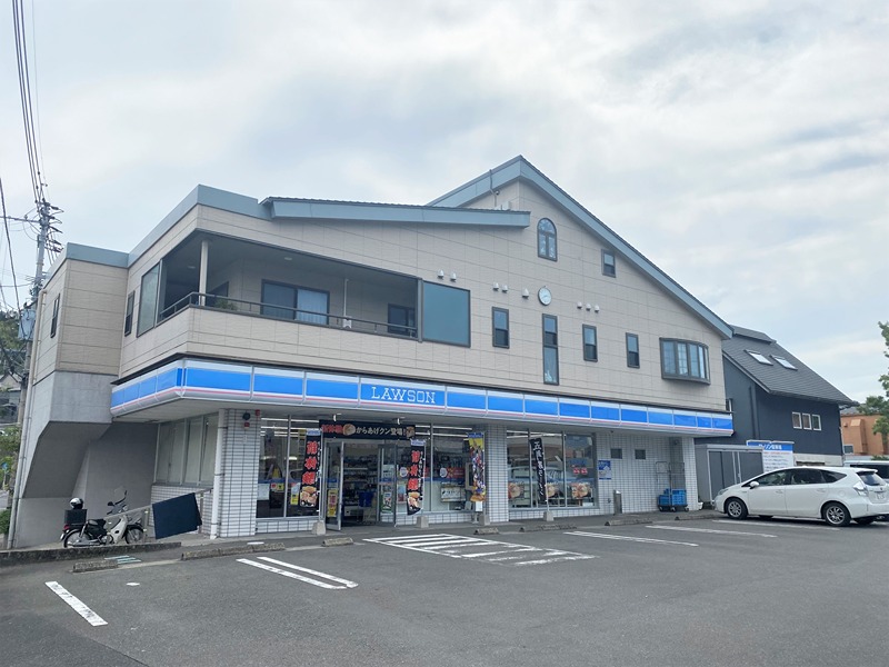 コンビニ　ローソン 鹿児島宇宿町店（コンビニ）まで158m