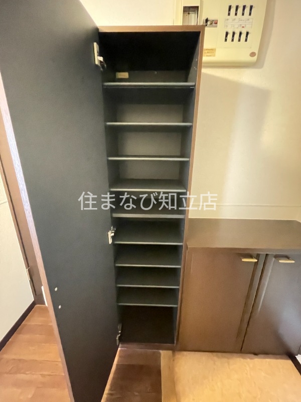 収納　別室同型写真
