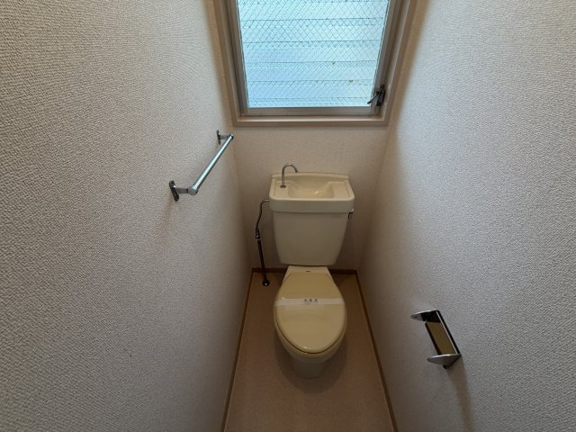タウンハウス池上14号棟のトイレ写真
