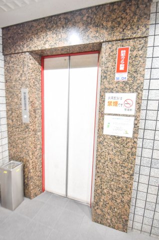 日丸ビルの外観写真